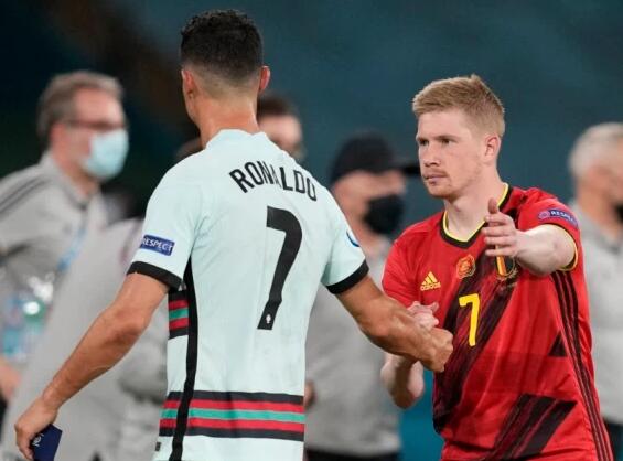 名持球点 名持球点